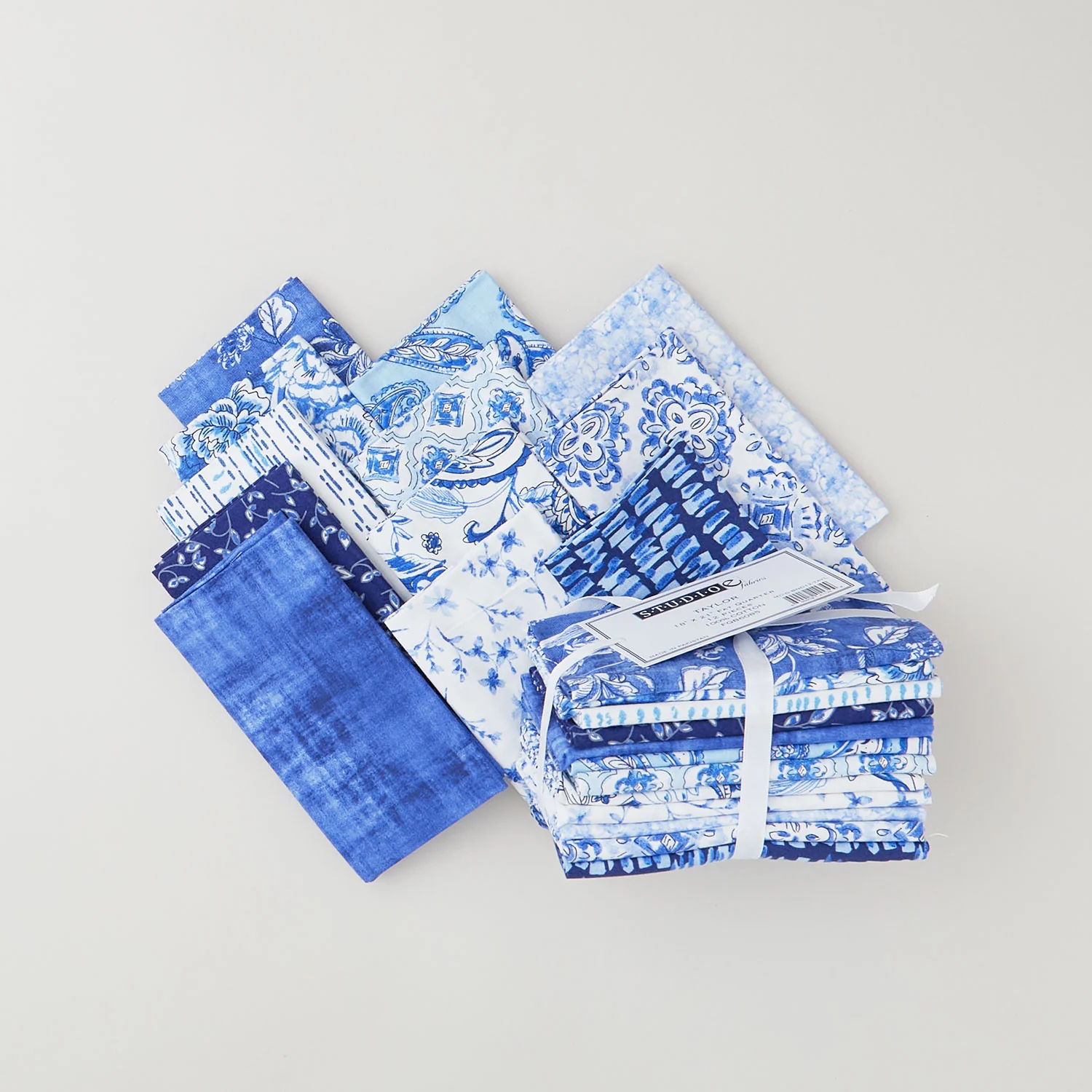 Taylor Favorites 12 Piece Fat Quarter Bundle