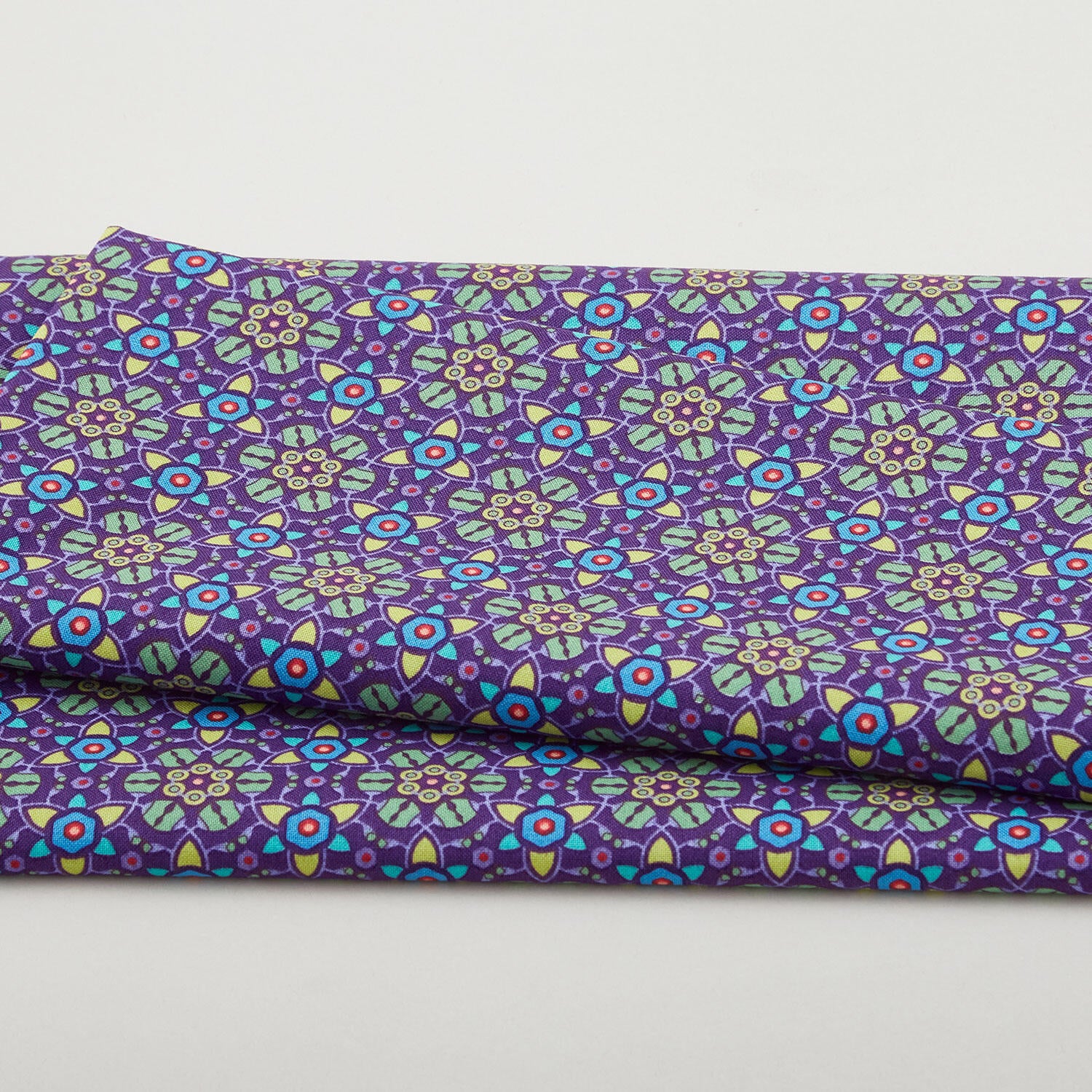 Truly - Garden Plum 2 Yard Cut