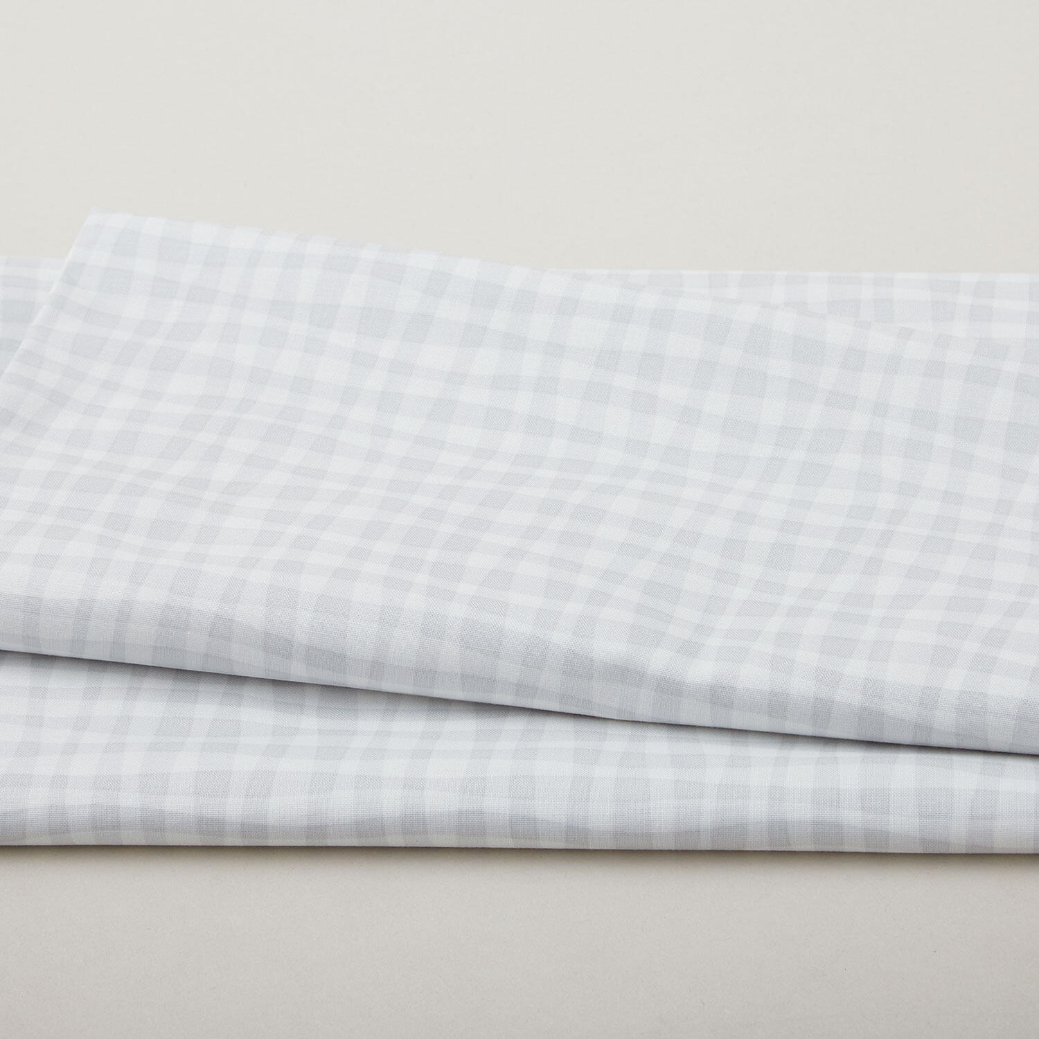 UpWords - Floating Gray 2 Yard Cut