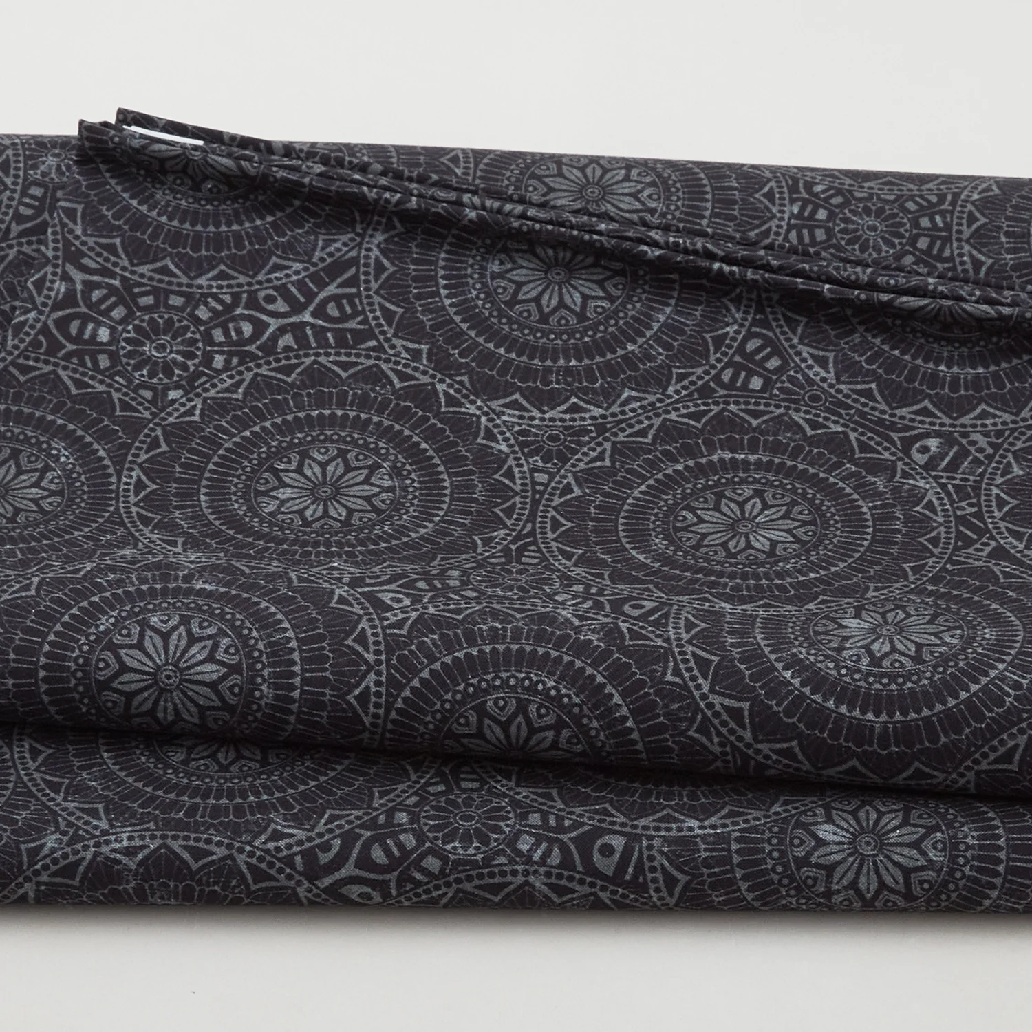 Vespa - Tossed Medalion Black 118" Wide 3 Yard Cut