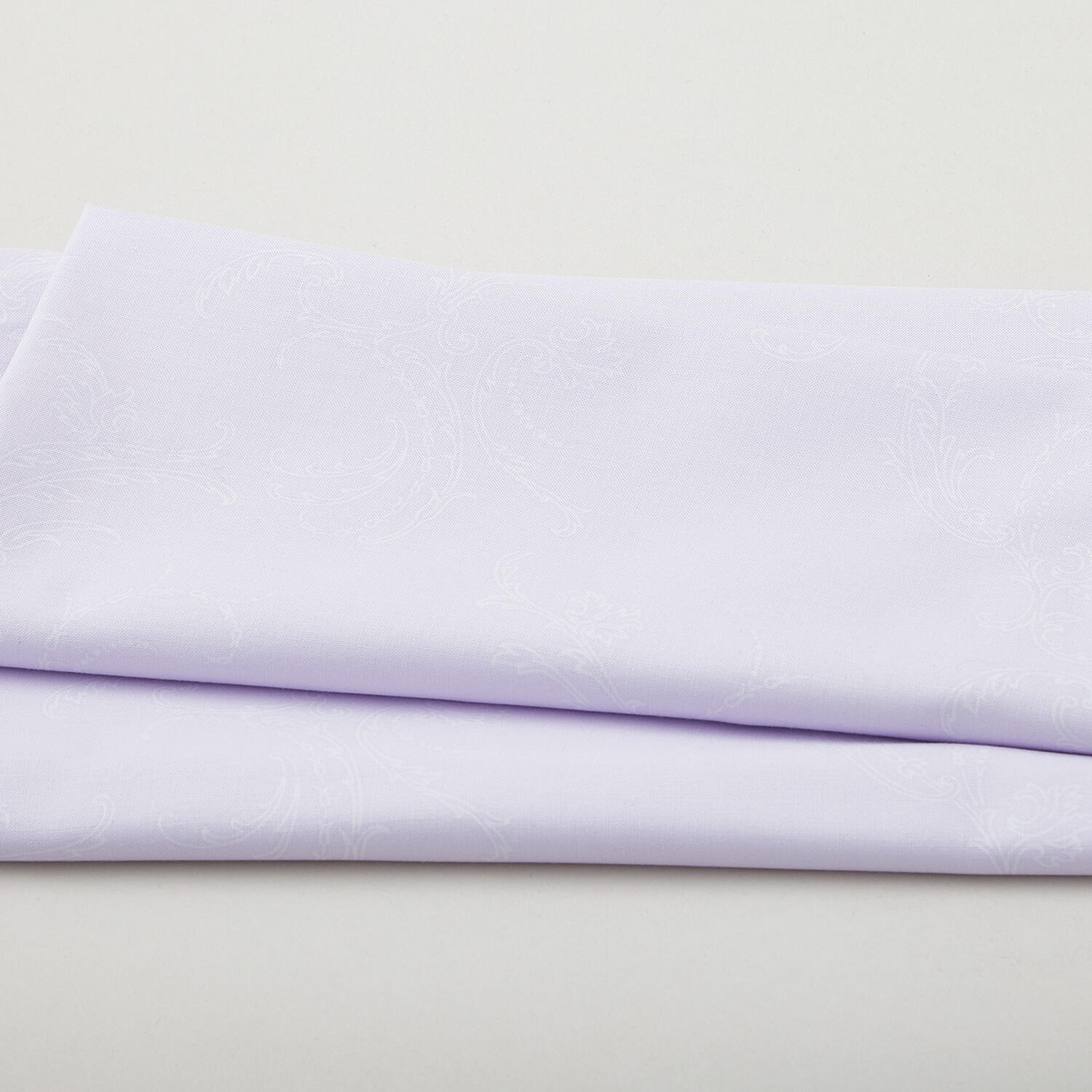 Whispering Lilies - Jackie Scroll Light Purple 2 Yard Cut