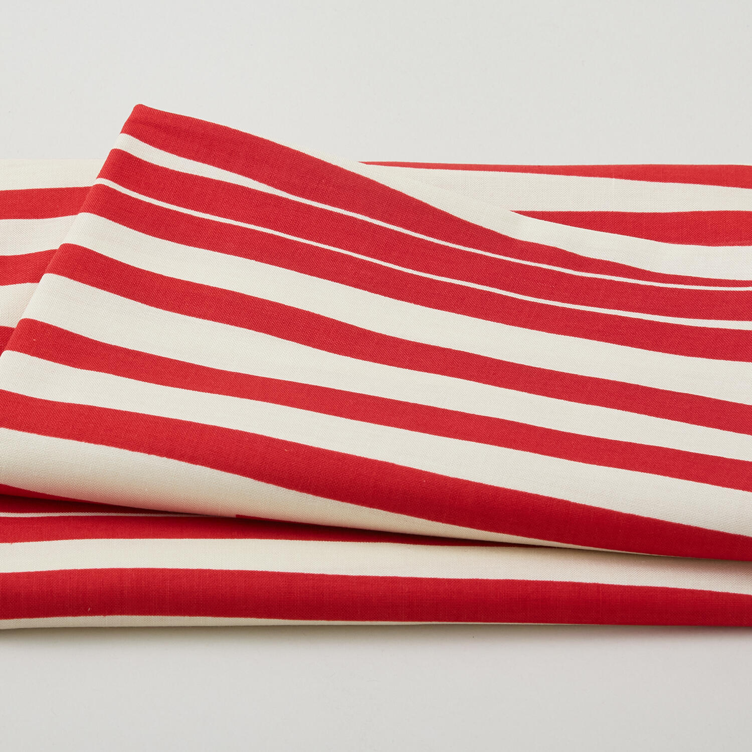 Winterberry - Ribbon Red 2 Yard Cut