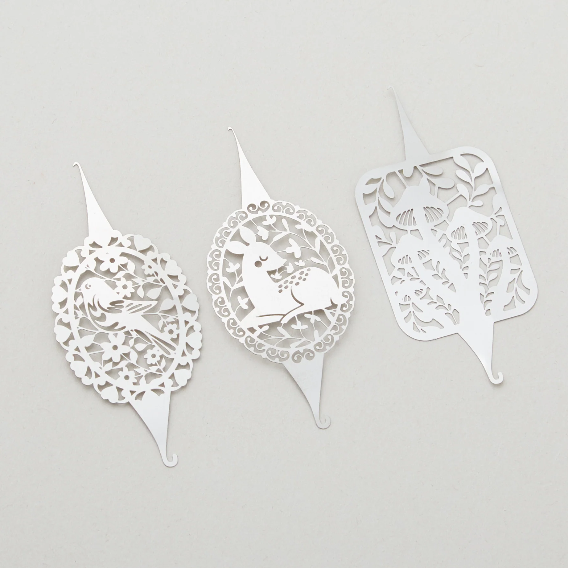 Woodland Needle Threaders