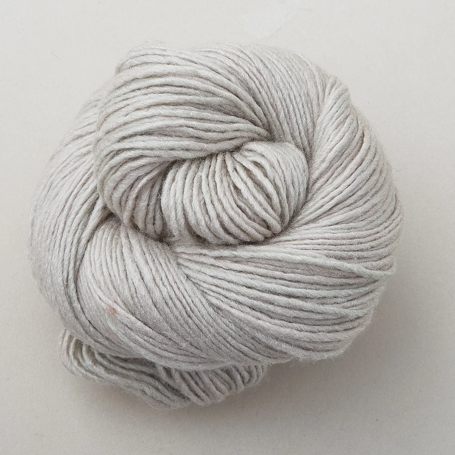 Manos del Uruguay Silk Blend Solids Yarn - DISCONTINUED COLORS - Dove